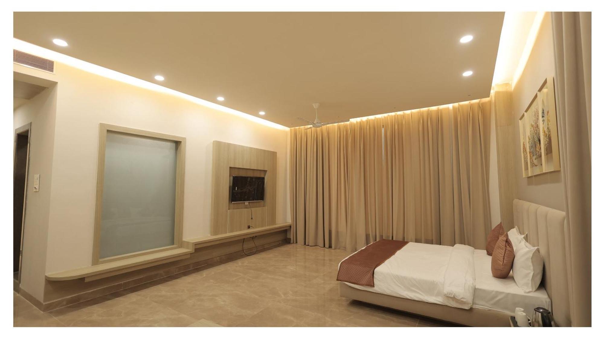 The Riverside Inn Vidisha Exterior foto